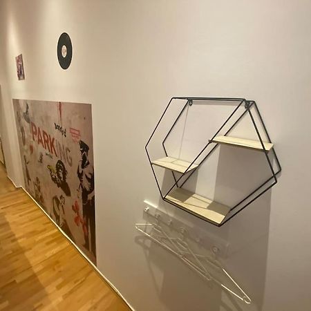 Cozy Appartm With + Airport/City Center Connection Apartment Vienna Luaran gambar