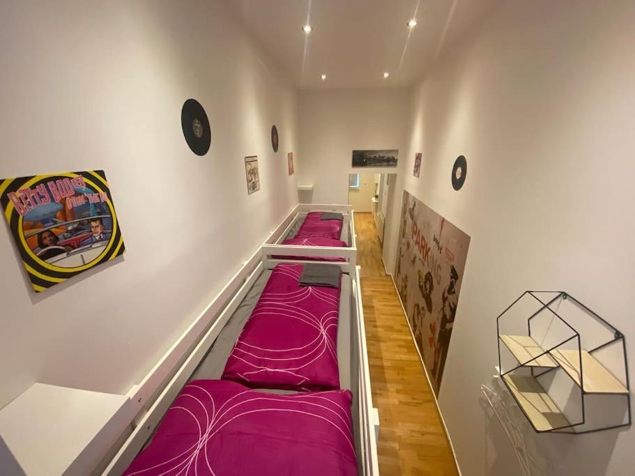 Cozy Appartm With + Airport/City Center Connection Apartment Vienna Luaran gambar
